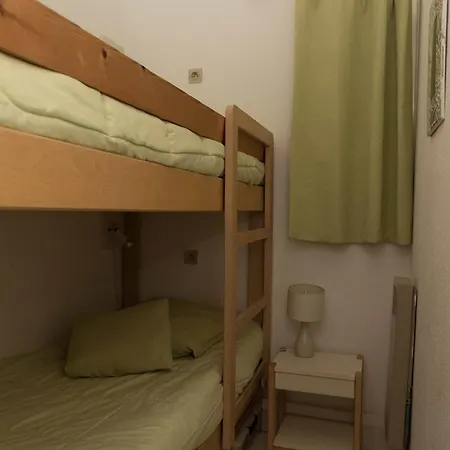 T2 Pour 4 Personnes Au Lavandou Avec Balcon Vue - Fr-1-803-48 *
