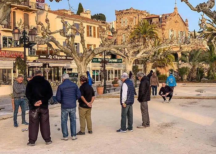 T2 Pour 4 Personnes Au Lavandou Avec Balcon Vue - Fr-1-803-48 アパート